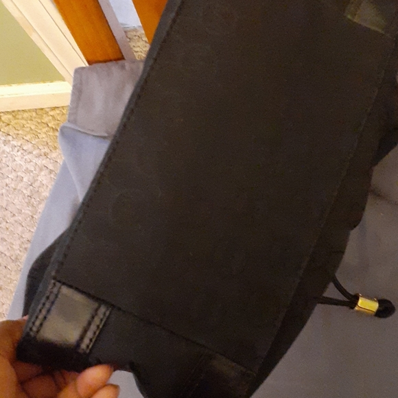 Micheal kors handbag - Picture 4 of 10